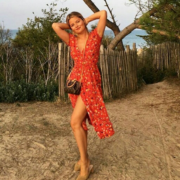 🌼SUMMER CLEARANCE🌼 Red floral wrap dress - Picture 8 of 8